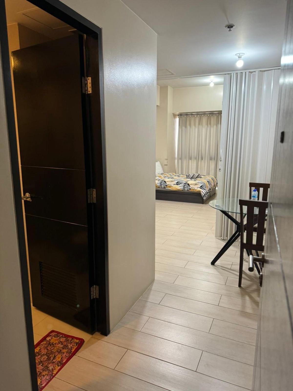 Henry'S Newport Condotel パサイ エクステリア 写真